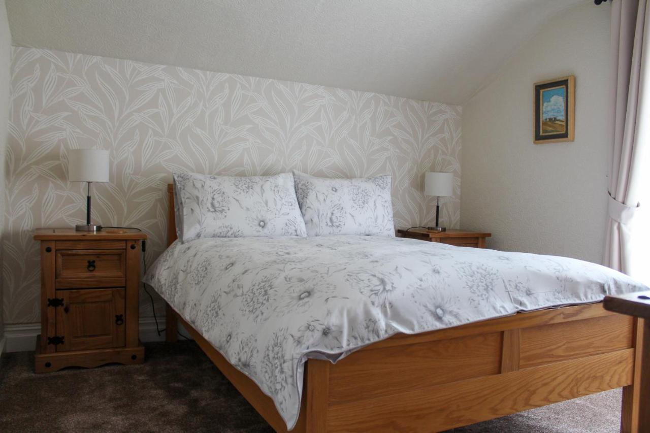 Bed and Breakfast The Gaydon Литам-Сент-Эннс Экстерьер фото
