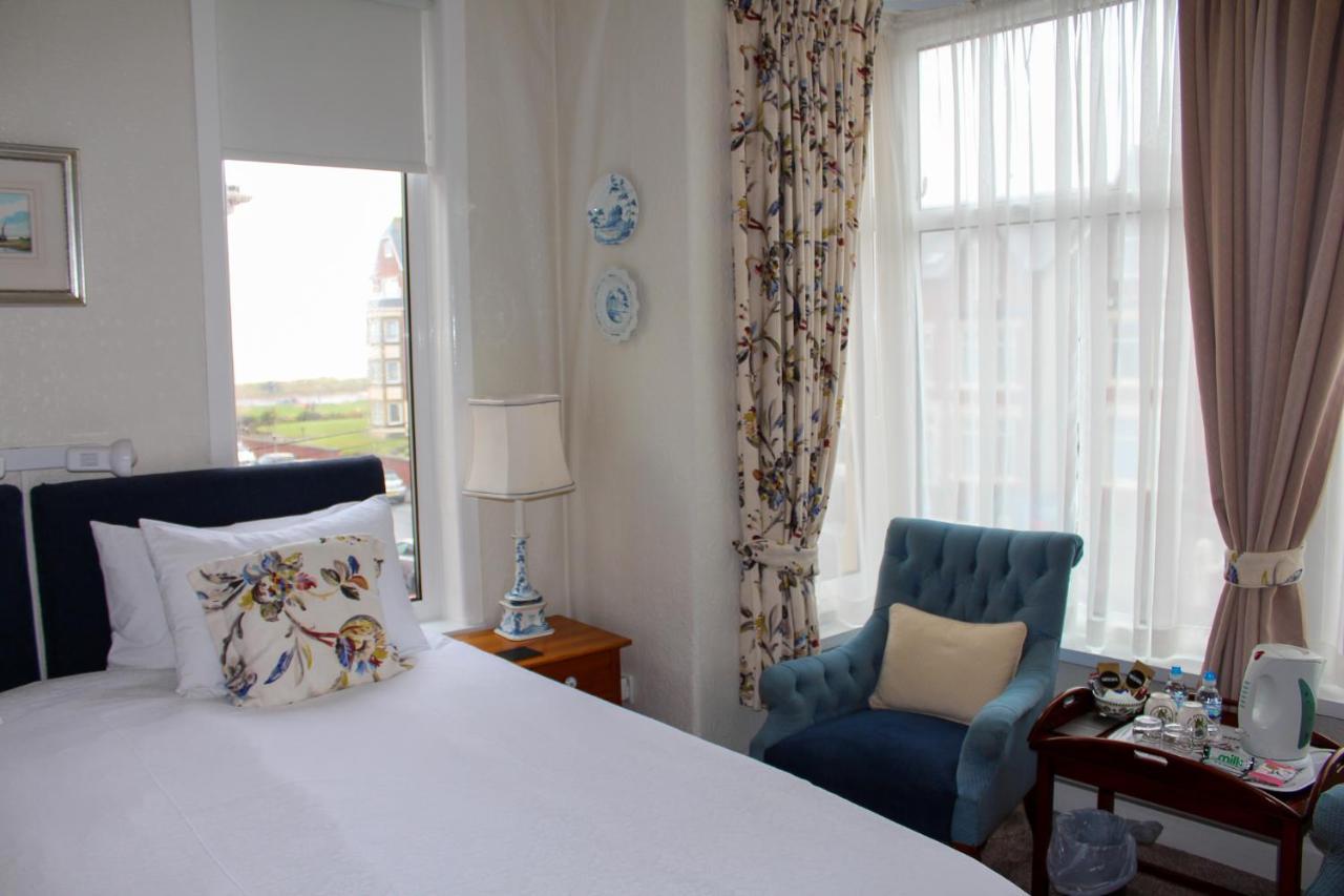Bed and Breakfast The Gaydon Литам-Сент-Эннс Экстерьер фото